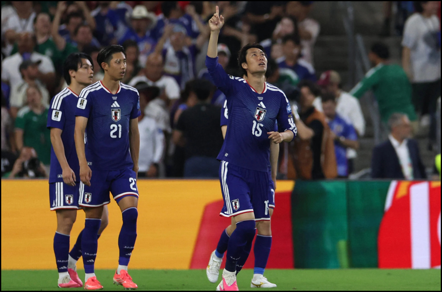 JAPÃO GOLEIA A TUNÍSIA E FICA PERTO DA CLASSIFICAÇÃO NA COPA DO MUNDO