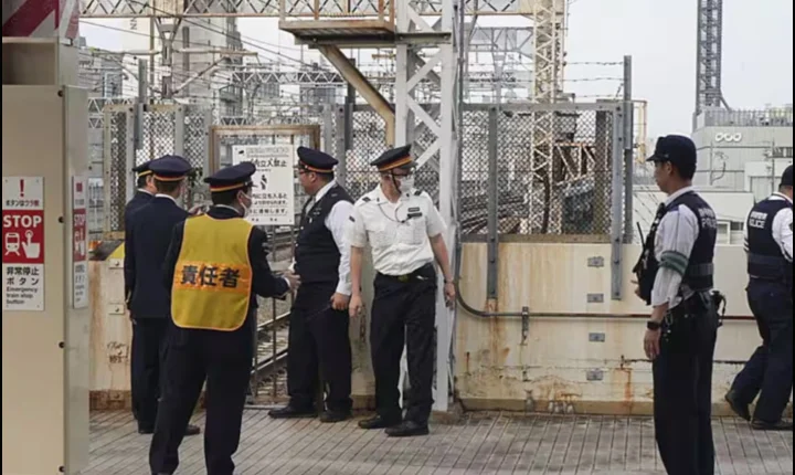 Brasileiro é preso após invadir trilhos do Shinkansen e causar caos em linha de alta velocidade